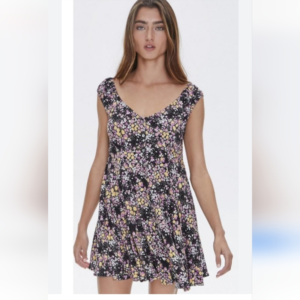 Forever 21 Mini Flora Dress Size Small
